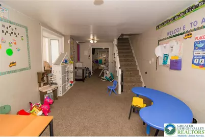 1009 S 4th Street, Allentown City, PA 18103 - Photo 3