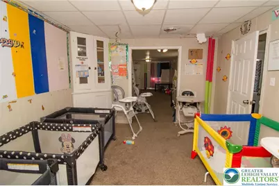 1009 S 4th Street, Allentown City, PA 18103 - Photo 7