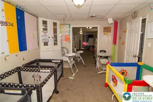 1009 S 4th St, Allentown City, PA 18103 - Photo 7