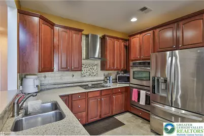 2421 S Wood Street, Allentown City, PA 18103 - Photo 33