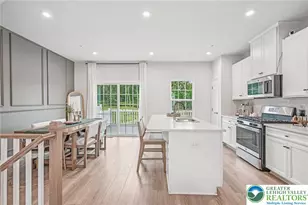 234 Ashton Ct, Catasauqua Boro, PA 18032 - Photo 9