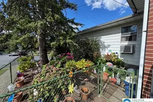 603 S Lynn St, Fountain Hill Boro, PA 18015 - Photo 3