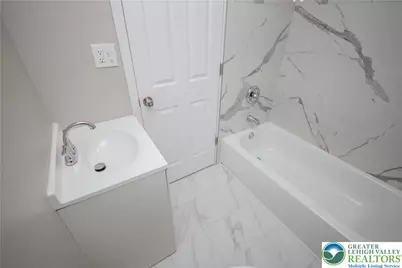 30 N Nescopec Street, Tamaqua Boro, PA 18252 - Photo 23