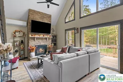 4 Redwood Drive, Penn Forrest, PA 18229 - Photo 3