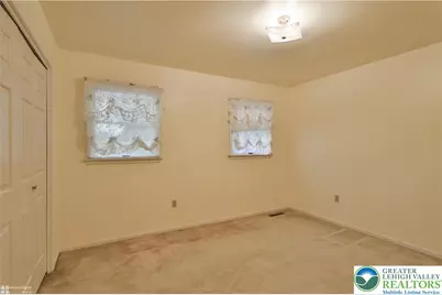 1110 Greenbriar Lane, North Whitehall Twp, PA 18059 - Photo 19