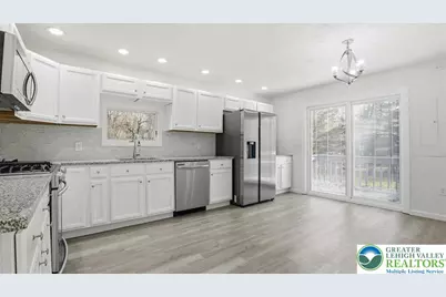 395 Sullivan Trail, Tobyhanna Twp, PA 18334 - Photo 5