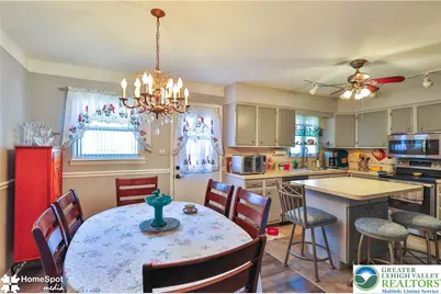 121 Woodcrest Circle, Allentown City, PA 18103 - Photo 17