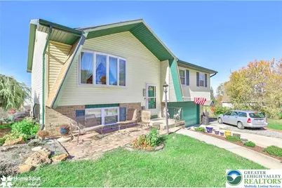 121 Woodcrest Circle, Allentown City, PA 18103 - Photo 3