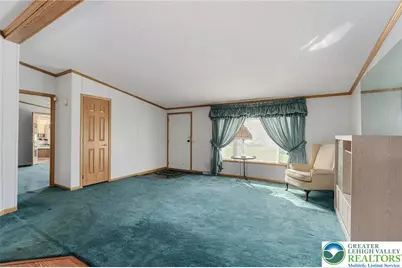 183 Greenbriar Drive S, East Allen Township, PA 18014 - Photo 13