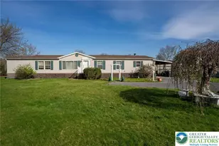 183 Greenbriar Dr S, East Allen Township, PA 18014 - Photo 3