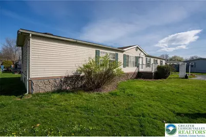 183 Greenbriar Drive S, East Allen Township, PA 18014 - Photo 7