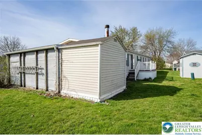 183 Greenbriar Drive S, East Allen Township, PA 18014 - Photo 11