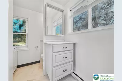 73 E Broad Street, East Stroudsburg, PA 18301 - Photo 11