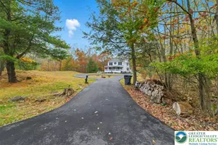 30 Ledgewood Ct, East Stroudsburg, PA 18302 - Photo 3