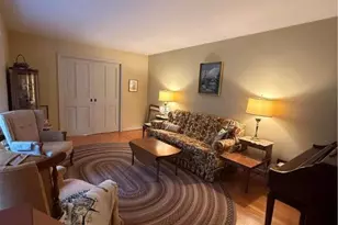 166 Forest Dr, Nazareth Boro, PA 18064 - Photo 9