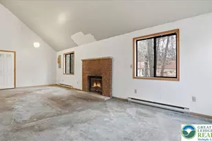 127 Eliot Ln, Penn Forrest, PA 18210 - Photo 9