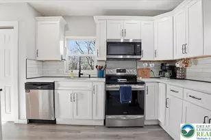 503 Mountain Top Ln, Salisbury Township, PA 18103 - Photo 13