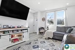 503 Mountain Top Ln, Salisbury Township, PA 18103 - Photo 7