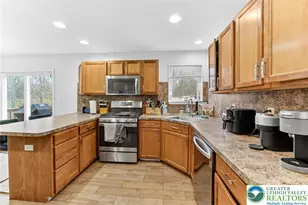 2711 Oak View Ln, Coolbaugh Twp, PA 18466 - Photo 13