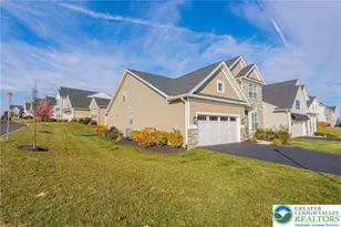 4027 Shef's Way, South Whitehall Twp, PA 18104 - Photo 5