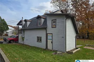 1731 W 8th St, Plainfield Township, PA 18091 - Photo 3