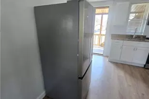 1731 W 8th St, Plainfield Township, PA 18091 - Photo 9