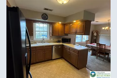 4266 Chestnut Drive, Lehigh Township, PA 18088 - Photo 15