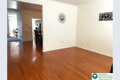 22 Cobblestone Drive, Palmer Twp, PA 18045 - Photo 5