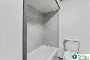 25 W Coal St, Shenandoah, PA 17976 - Photo 21