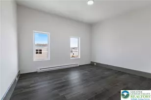 25 W Coal St, Shenandoah, PA 17976 - Photo 29