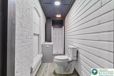 25 W Coal Street, Shenandoah, PA 17976 - Photo 15