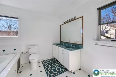 205 Regent Street, Bushkill, PA 18324 - Photo 41