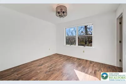 205 Regent Street, Bushkill, PA 18324 - Photo 49