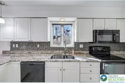 205 Regent Street, Bushkill, PA 18324 - Photo 19