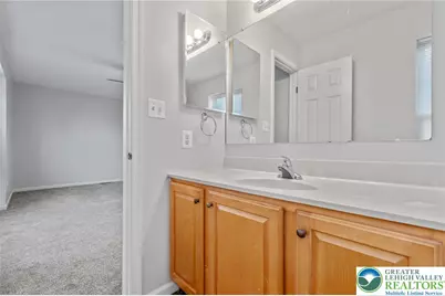 715 White Circle, Allen Township, PA 18067 - Photo 17