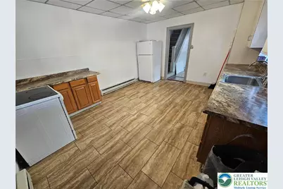 218 W Patterson Street, Lansford Boro, PA 18232 - Photo 7