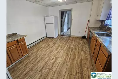 218 W Patterson Street, Lansford Boro, PA 18232 - Photo 9