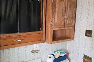 517 E Arch St, Pottsville, PA 17901 - Photo 9