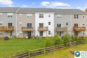 105 Edgewater Ct, Richlandtown, PA 18951 - Photo 5