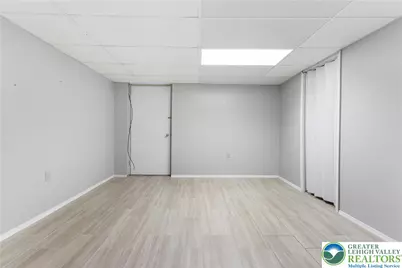 1885 Redwood Drive, Whitehall Twp, PA 18052 - Photo 25