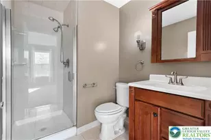 1885 Redwood Dr, Whitehall Twp, PA 18052 - Photo 17