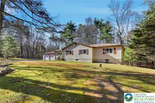 104 Scotch Pine Ct, Delaware Twp, PA 18328 - Photo 3