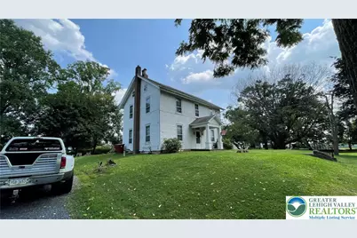 1719 Sullivan Trail #1715, Forks Twp, PA 18040 - Photo 3