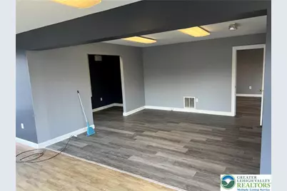 2309 Macarthur Road, Whitehall, PA 18052 - Photo 7