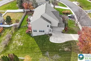 8376 Scenic View Dr, Upper Macungie Township, PA 18031 - Photo 3