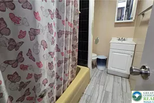 909 N 6th St, Allentown, PA 18102 - Photo 25