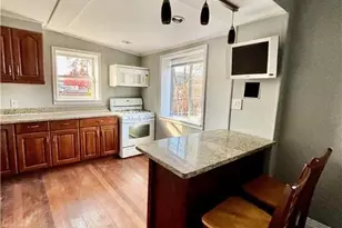 77 Laurel St, Bethlehem City, PA 18018 - Photo 3