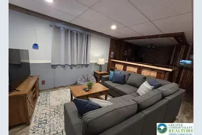 6337 Nisbet Court, Washington Township, PA 18080 - Photo 9