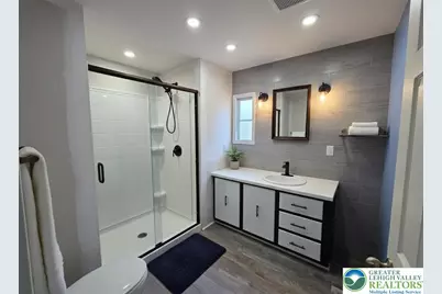 6337 Nisbet Court, Washington Township, PA 18080 - Photo 47