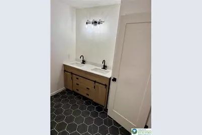 111 Main Street, Glendon Boro, PA 18042 - Photo 15